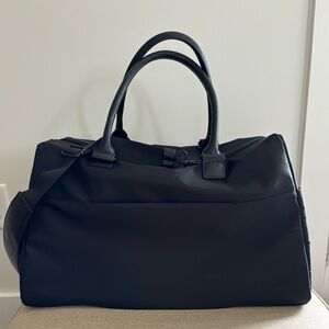 BEIS The Commuter Duffle in Black